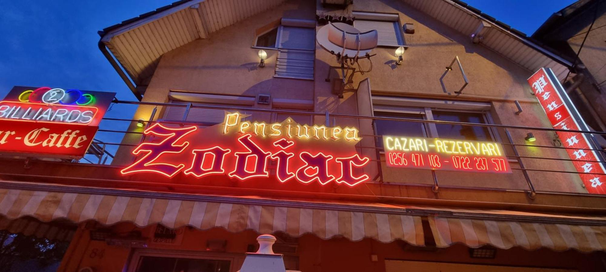 Pensiunea Zodiac Timişoara Eksteriør billede
